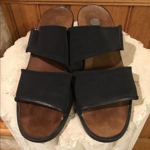 Naot black slide sandals